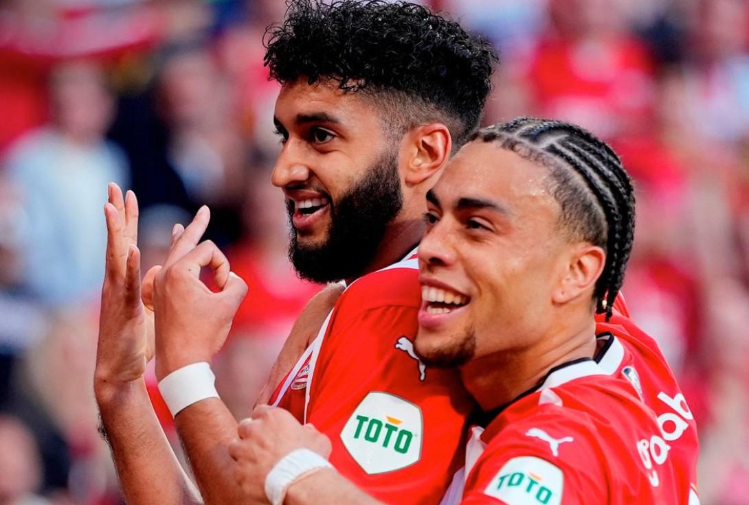 包含足总杯倒计时;埃因霍温加时末段强势反弹;细节引发关注;引发热议;年轻球员得到机会的词条 包含足总杯倒计时;埃因霍温加时末段强势反弹;细节引发关注;引发热议;年轻球员得到机会的词条